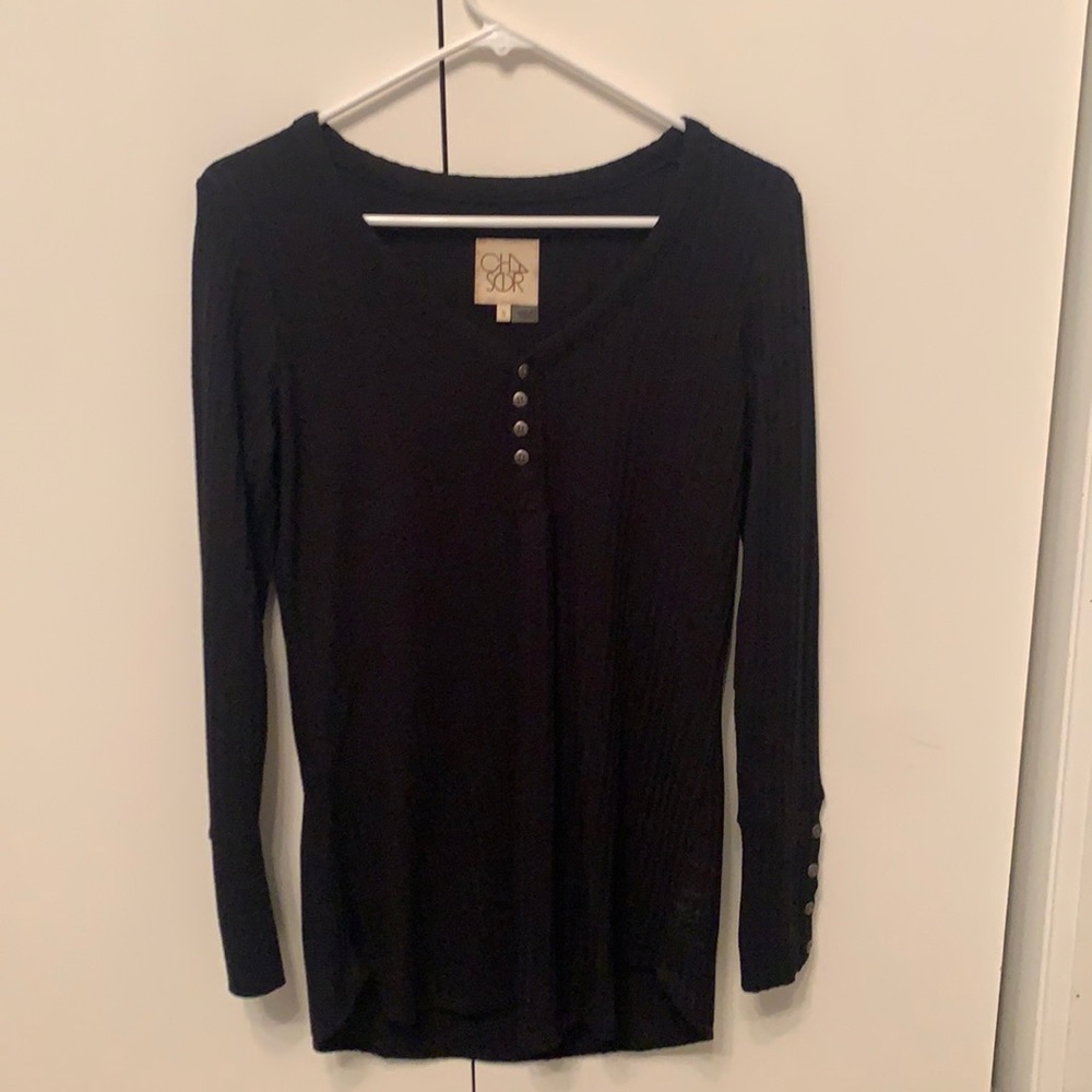 Small black long sleeve shirt